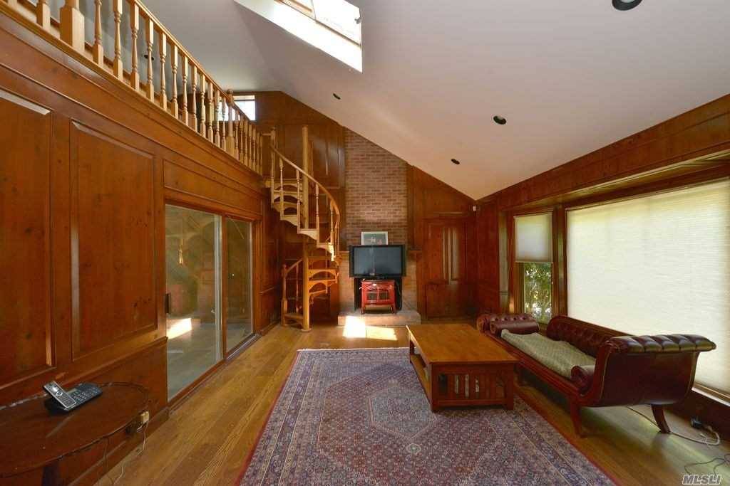 Welcome To Spectacular Large Ranch House In University Gardens; Oversized Lr, Fdr, Beautiful Wood Floors.
