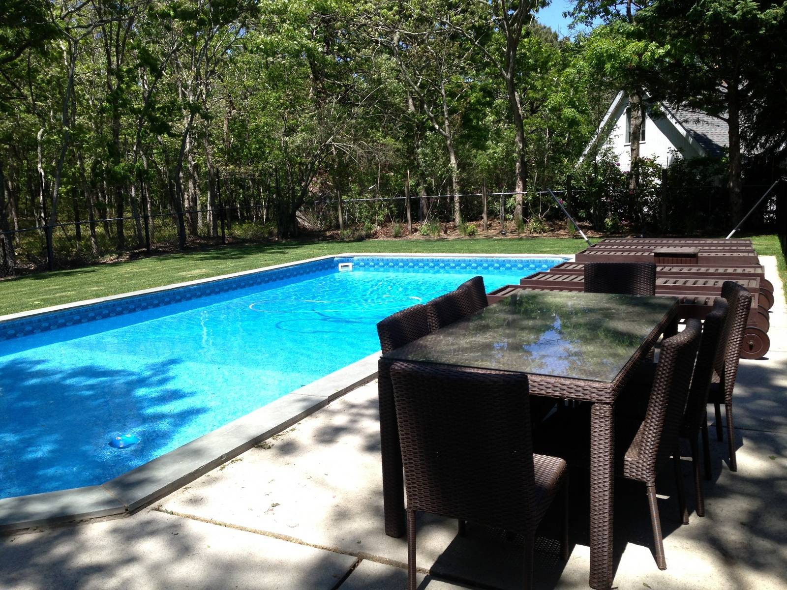 EAST HAMPTON - RELAX POOL SIDE AND ENJOY THE CLOSE VILLAGES!