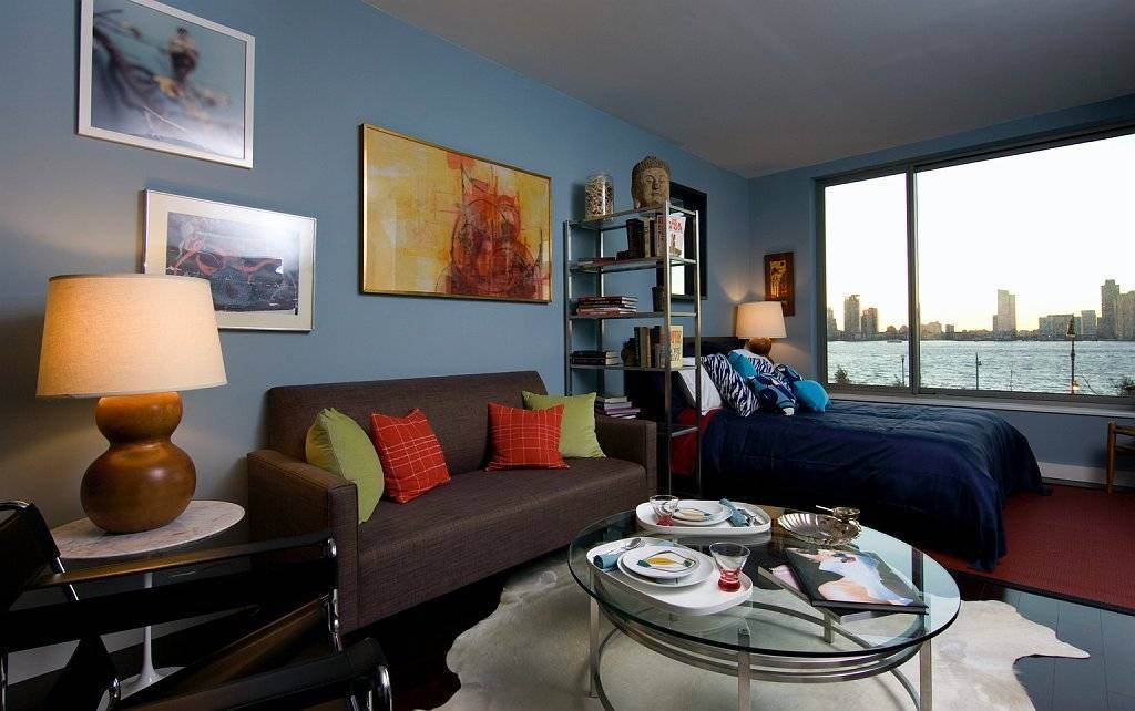 BRIGHT 1 Bed/Flex 2 Bed, with AMAZING RIVER VIEWS, in Trendy Tribeca Building!