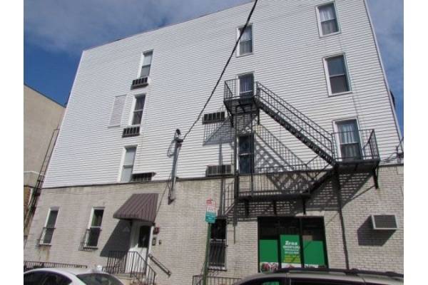 Upscale Three Bed Two Bath - New Jersey