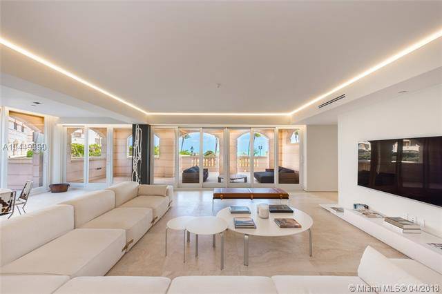 Located just steps away from the beach & Ocean this beautifully designed & renovated ground floor Oceanside residence offers 4