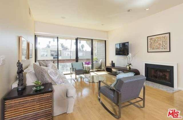 Located in the heart of Brentwood - 2 BR Condo Brentwood Los Angeles
