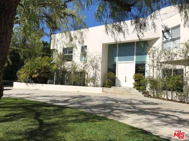 SPACIOUS CONTEMPORARY MODERN W/ TENNIS COURT - 5 BR Single Family Los Angeles