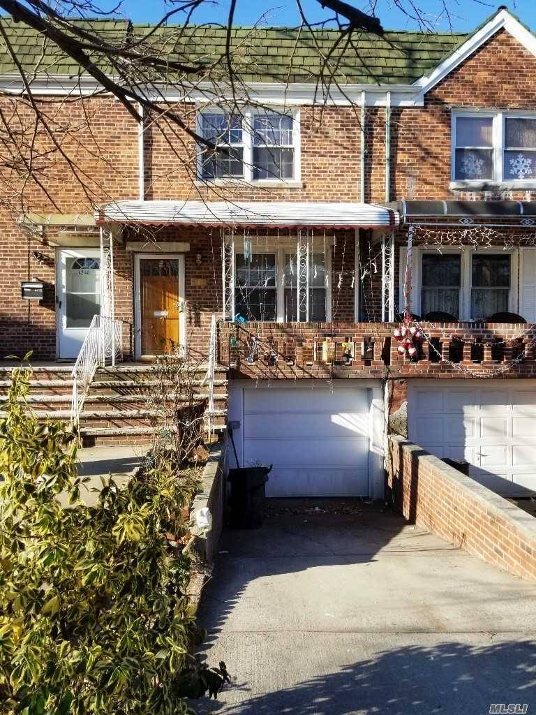 Well-Maintained Brick Townhouse In Perfect Location, Near Northern Blvd And Walk To Lirr!