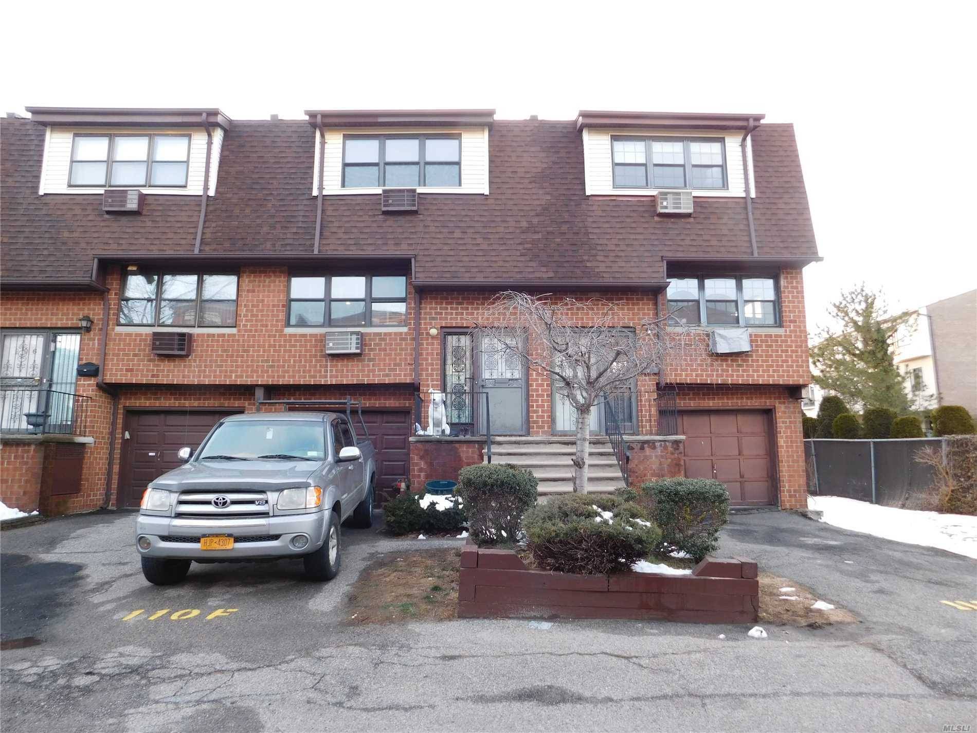 Capstan Court 3 BR House Flushing LIC / Queens