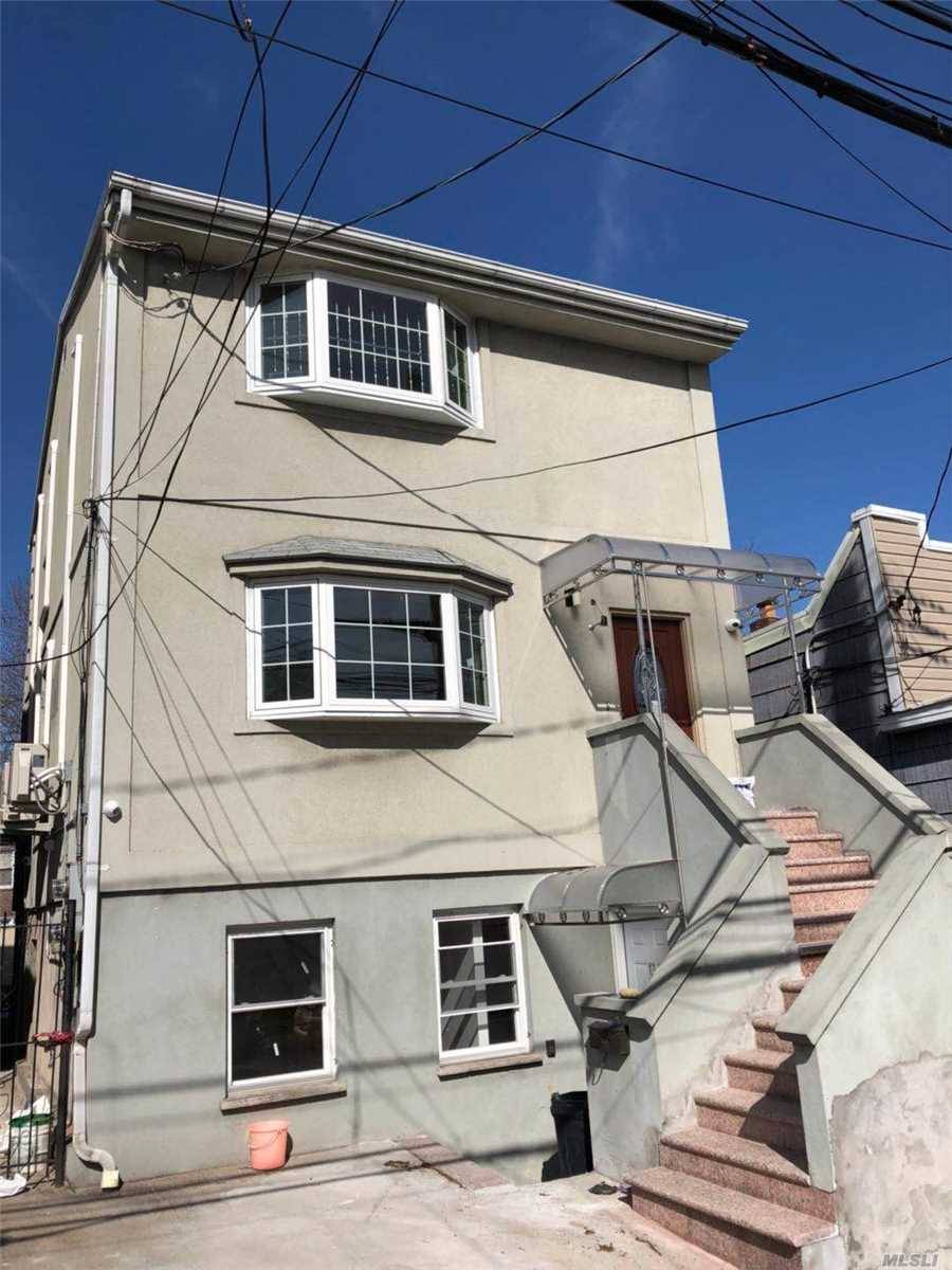 Above Ground 3 Stories Single Family House With Front And Back Entrance For Sale Located At Maspeth/Woodside, Near To I495 And I278.