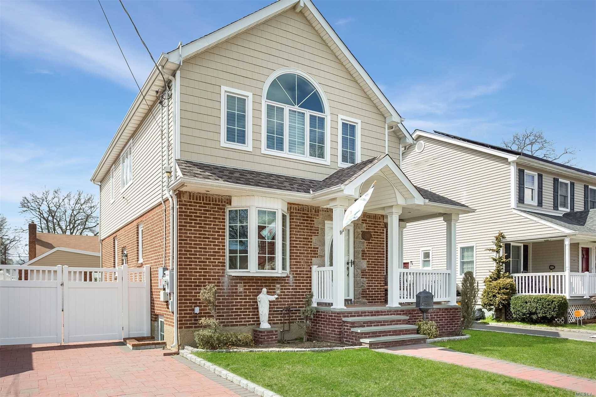Spacious Colonial In Franklin Square For $649,900!