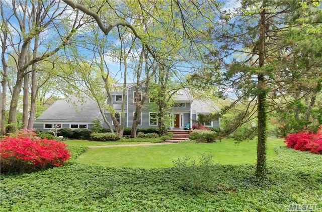 Gorgeous Bright Open Custom Colonial, 2 Story Foyer, Lr W/Vaulted Ceiling And Fp, Oak Floors Throughout.