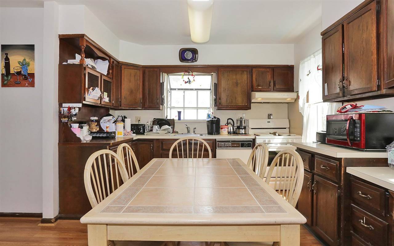 Just in time for summer - 3 BR New Jersey