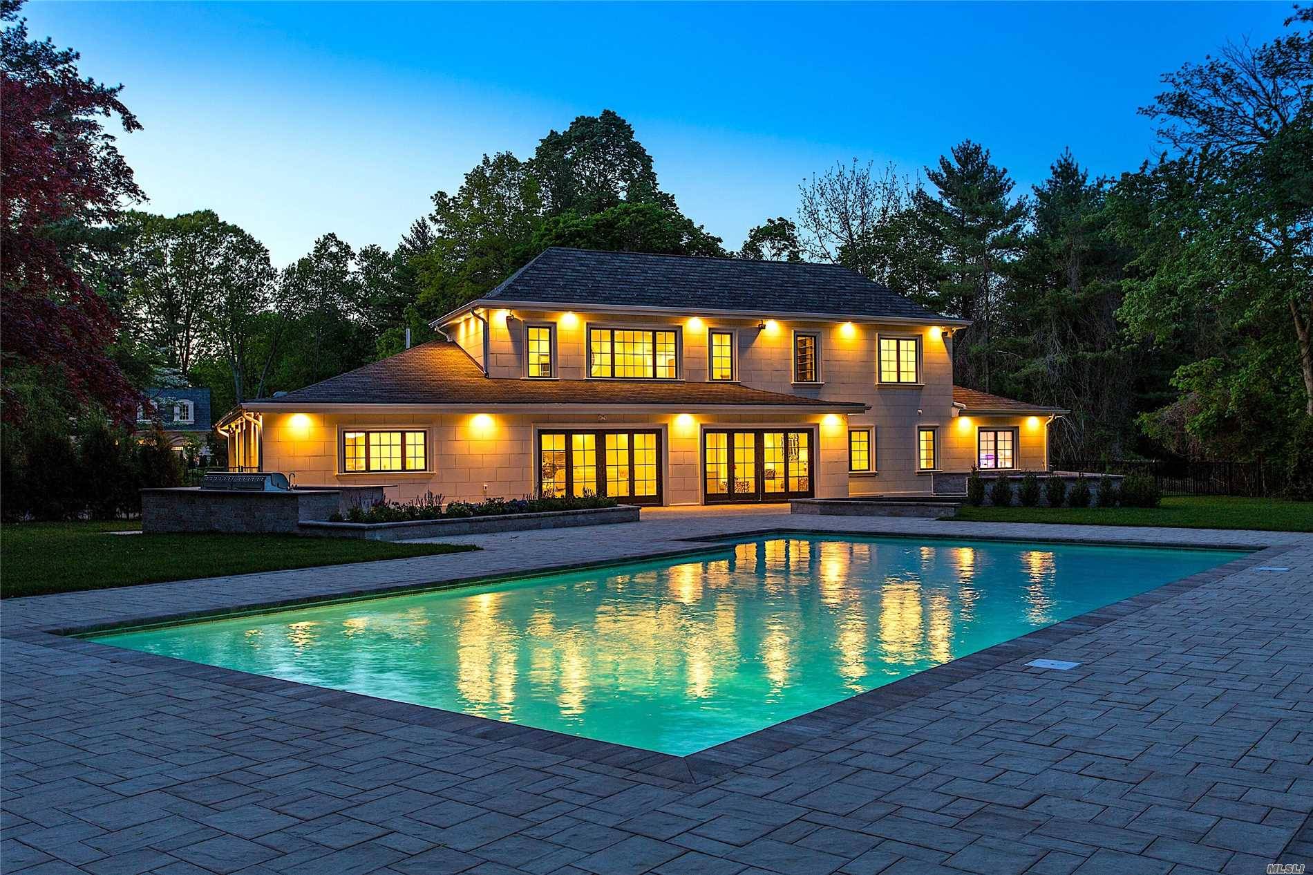 Custom Built New Construction On A Quiet Col-De-Sac In The Prestigious Village Of Kings Point.