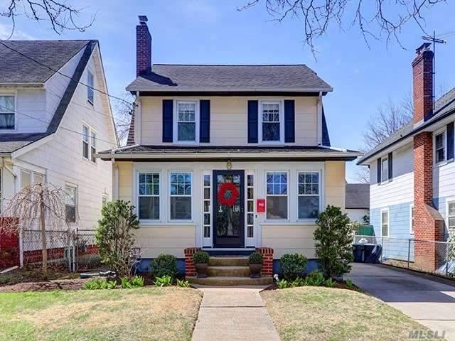 Colonial In Heart Of Floral Park Village!