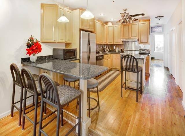 Unique 1BD+/2BA with TONS OF POSSIBILITIES - 1 BR Condo New Jersey