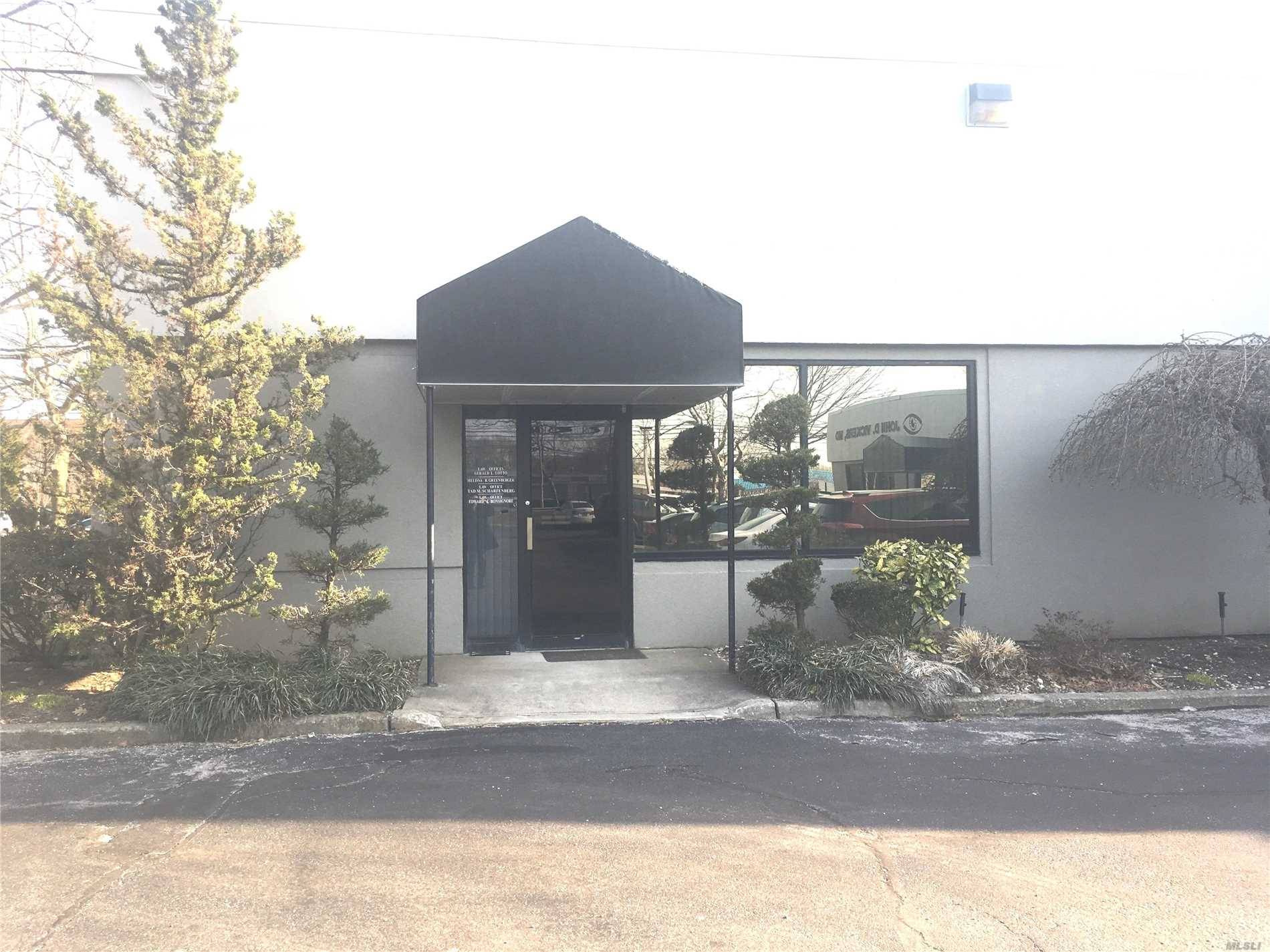 Unit 1935 Sqft In An Office Building, Unit Can Be Divided, Parking Lot 1st Floor.