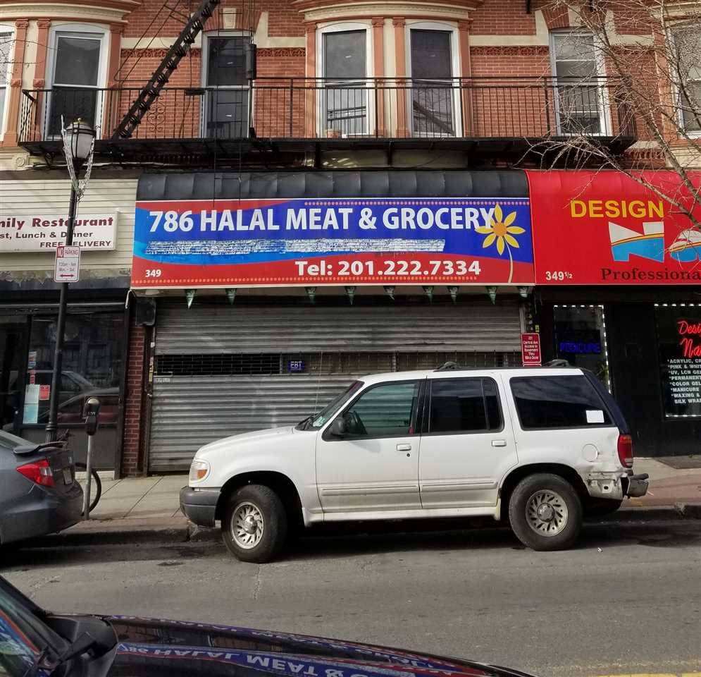 LARGE OPEN STREET FACING STOREFRONT AVAILABLE IN BUZZING NEIGHBORHOOD OF JERSEY CITY HEIGHTS