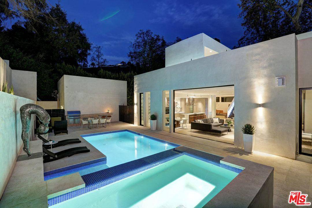 Glamorous brand new Modern home conceived by Cain Leon of Cain Interiors