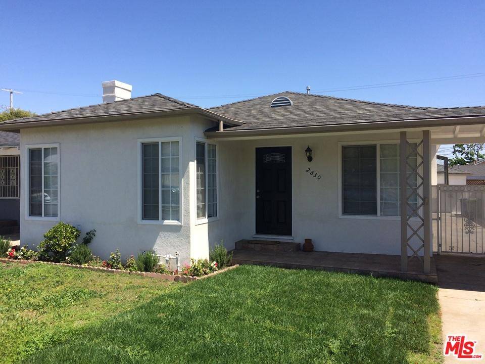 This beautiful 2 Bedroom + 1 bath home is in Move-In Condition and is located on a quiet street and in a good neighborhood