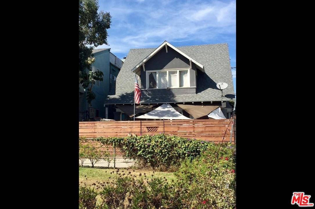 One block to the beach - 4 BR Single Family Venice Los Angeles