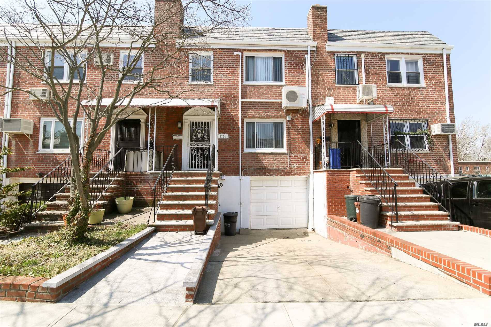 A Mint Condition 1 Family Brick Dwelling In Fresh Meadows Features A Lr/Dr.