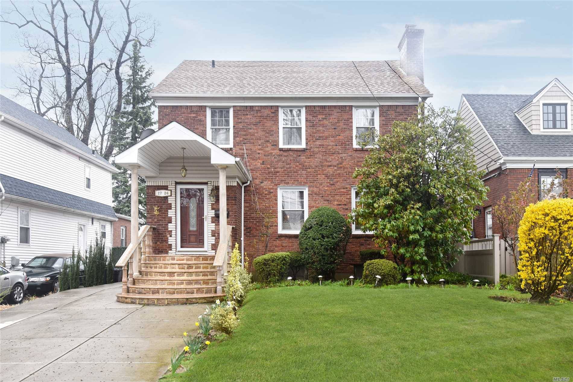 Beautiful Detached Colonial In Excellent Condition With 3 Bedrooms, 2 1/2 Baths And Many Extras!
