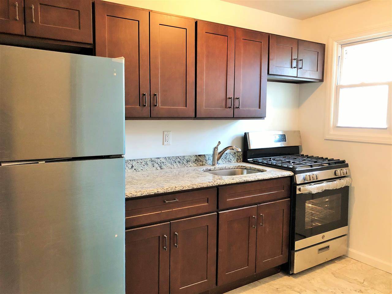 NEWLY RENOVATED 2BR WITH PRIVATE BACKYARD - 2 BR New Jersey
