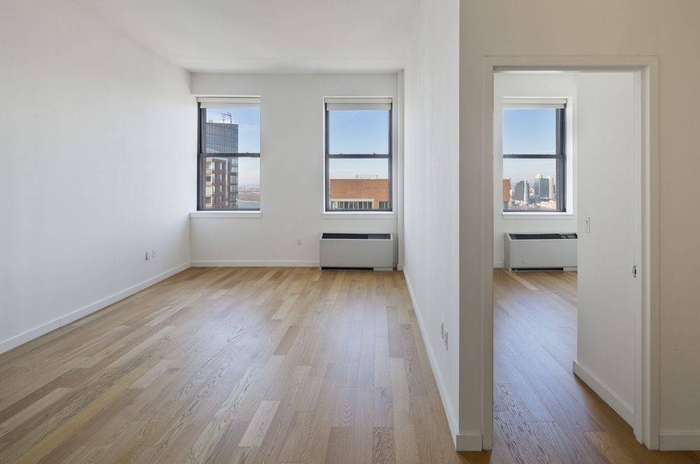 Large Open Floor Plan Flex 3 Layout Apartment Rental Available In The Financial District!