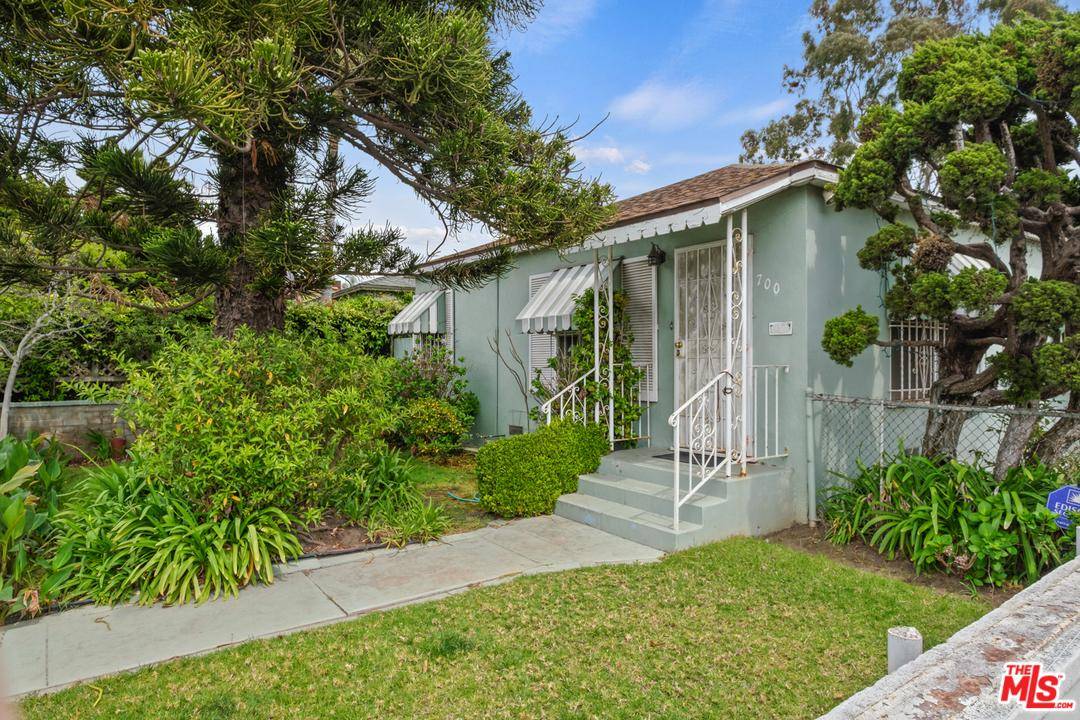 California Bungalow on a corner lot in the heart of Venice Beach