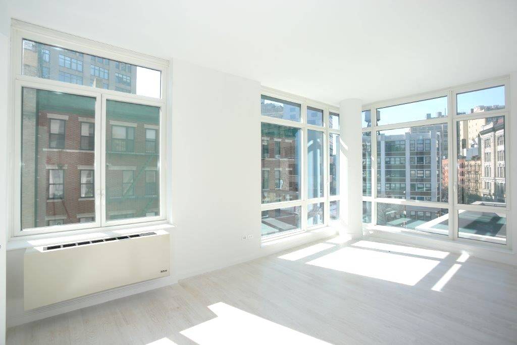 Stunning Soho 2 Bedroom Apartment with 2 Baths featuring a Roof Deck and Garden