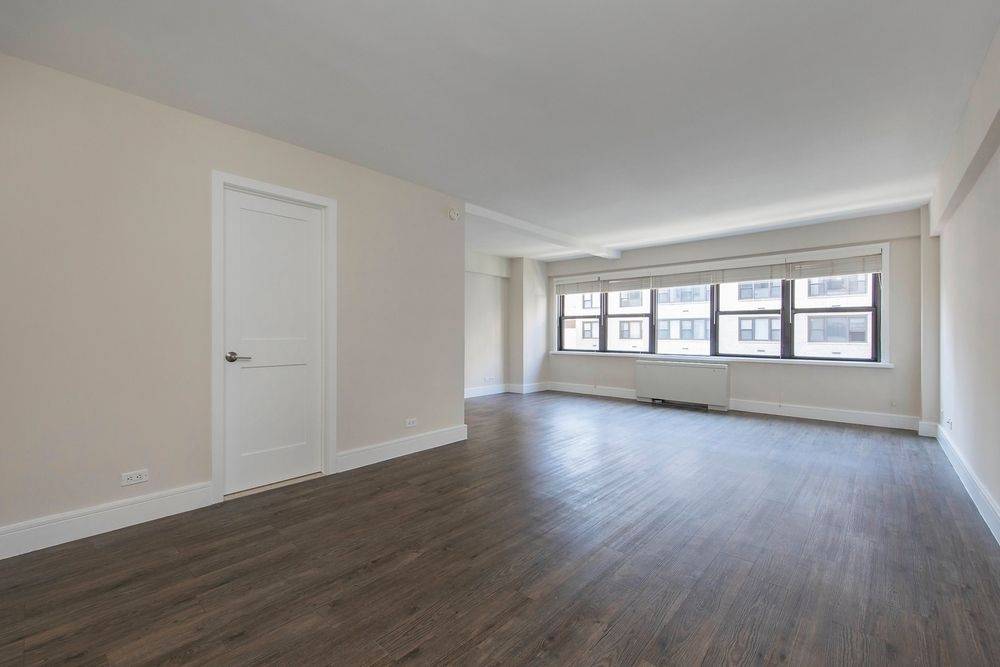 NO FEE!!! Spacious Modern studio apartment on Upper East side with Full-Time doorman.
