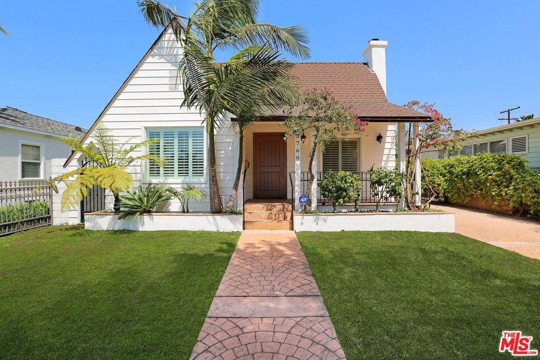 Beautifully remodeled jewel in one of the most desirable neighborhoods of Silicon Beach