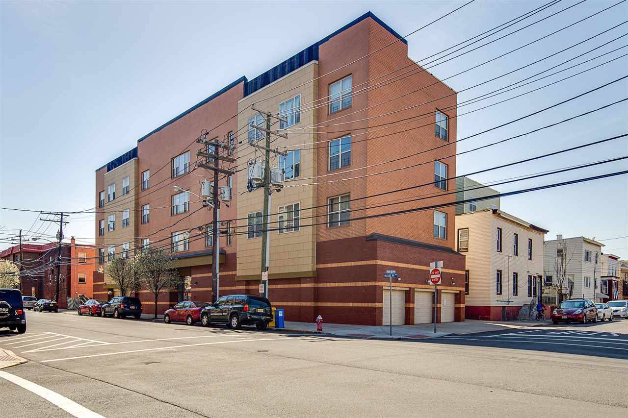 5005 Palisade Avenue (built in 2010) is a 30-unit - New Jersey
