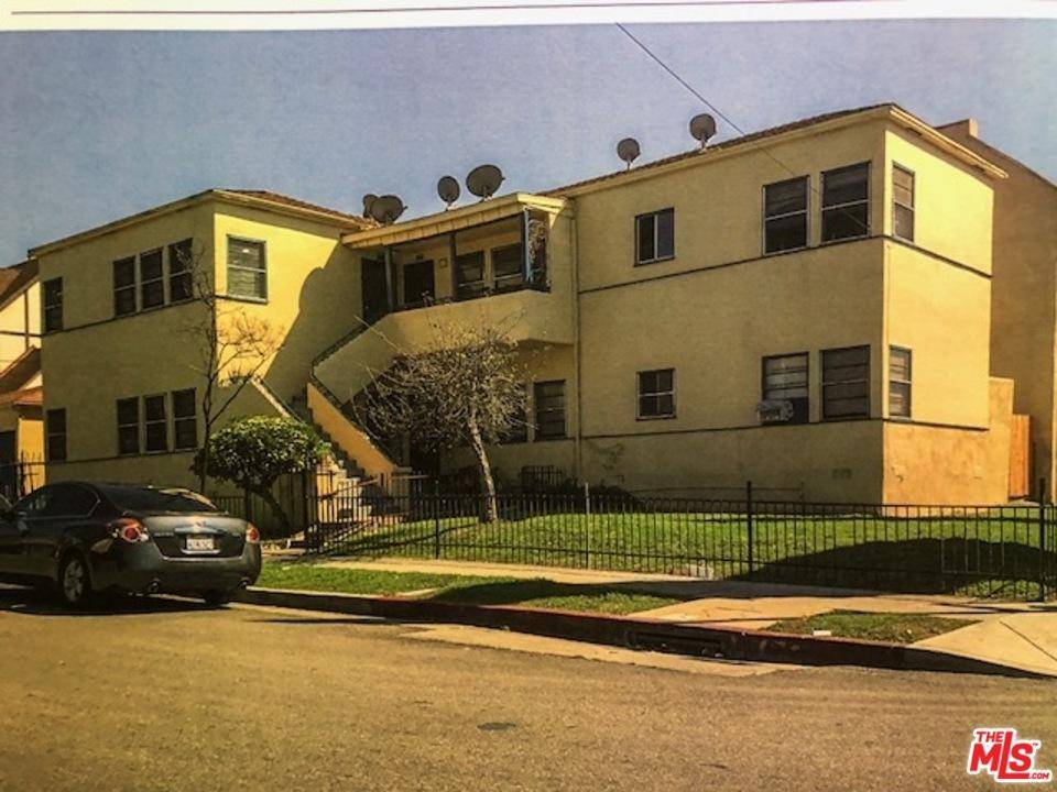 Located in the Melrose Hill area - 4 BR Fourplex Los Angeles