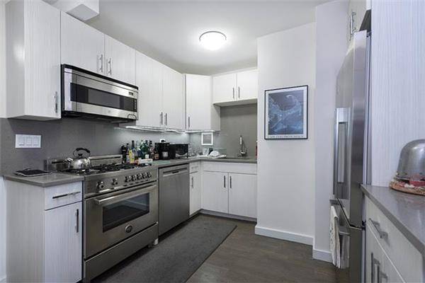 Incredible and newly renovated studio convertible 1 bedroom on the 50th floor of the coveted Condominium, The Corinthian, with sweeping views of the East River and Manhattan skyline.