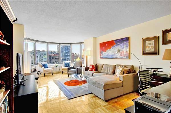 LARGEST 1 BEDROOM IN MURRAY HILL !