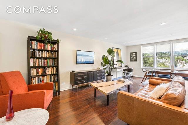 This sprawling, sun splashed one bedroom apartment is ideally located in what has rapidly become one of Brooklyn's most coveted neighborhoods.