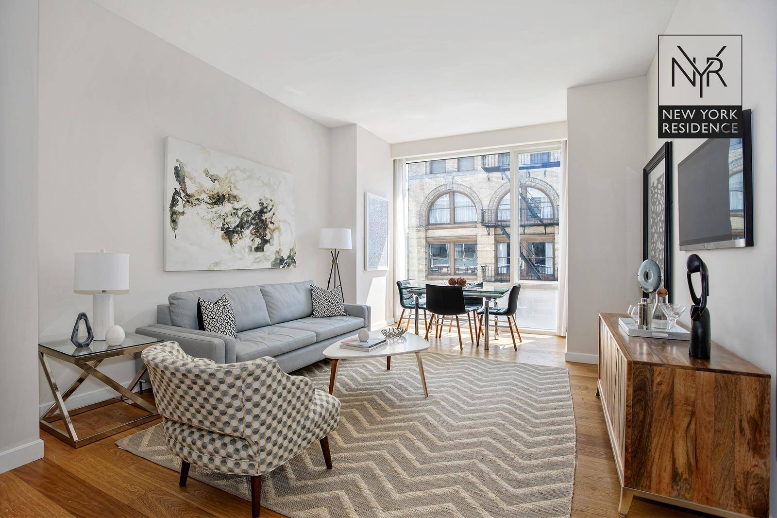 Designed by Gwathmey Siegel Associates Architects and completed in 2007, 311 West Broadway is one of the few modern luxury condominiums located in the heart of Soho.