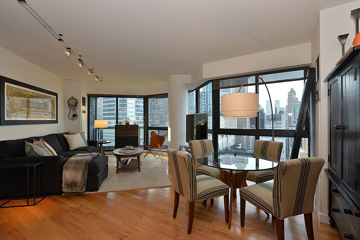 Elegant Midtown Furnished One Bedroom - Stunning View - Jacuzzi * Two Full Bathrooms * Large Terrace -
