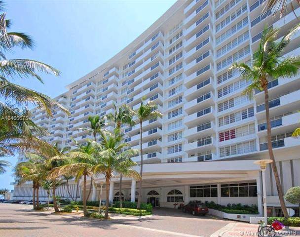 100 LINCOLN CONDO BUILDING HAS THE BEST LOCATION IN SOUTH BEACH RIGHT IN FRONT OF THE RITZ CARLTON