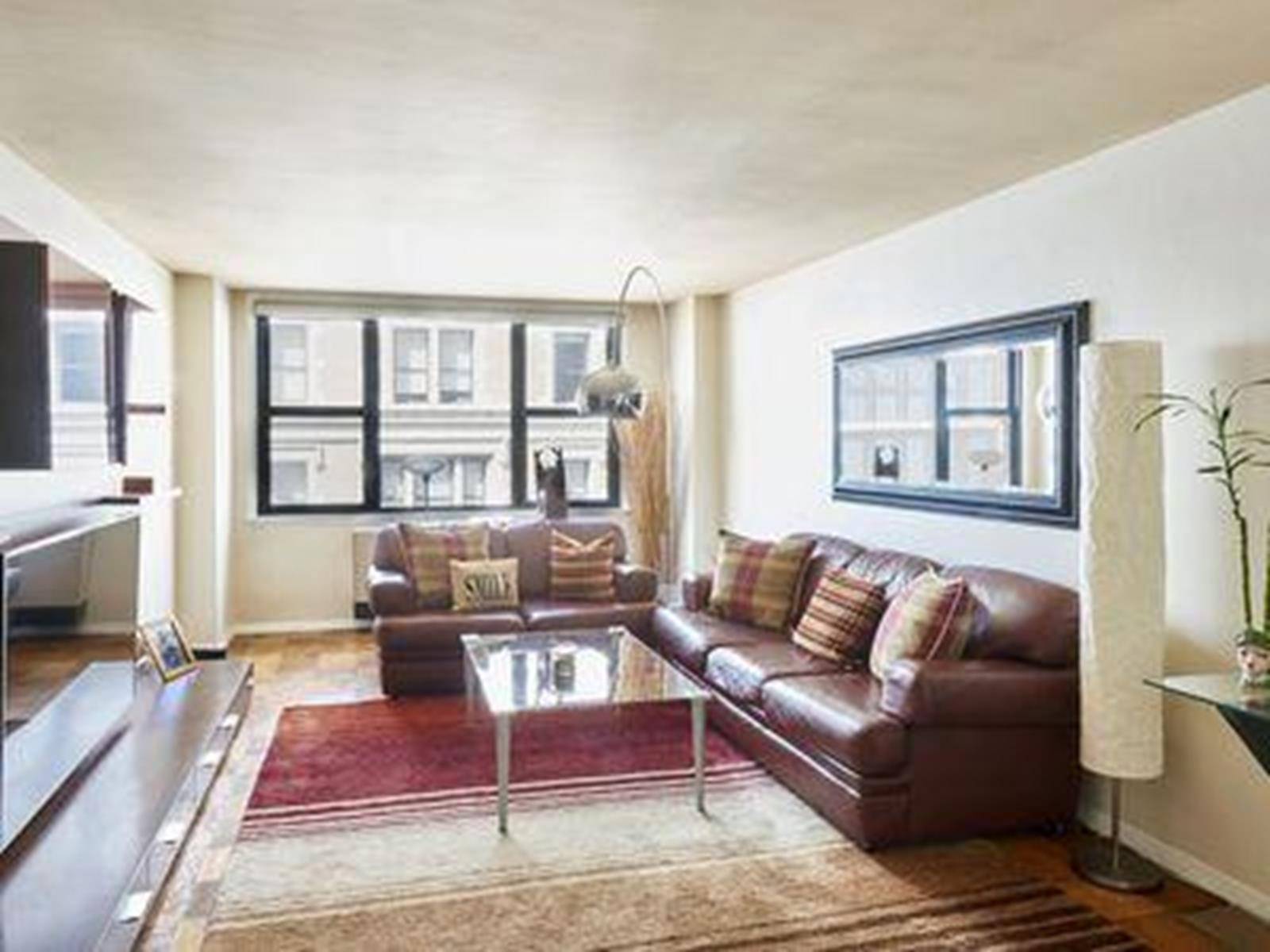 Best Large 1BR in Gramercy Park and on Irving Place !