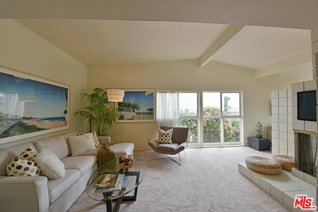 Great property on desirable Mar Vista Hill - 5 BR Single Family Mar Vista Los Angeles