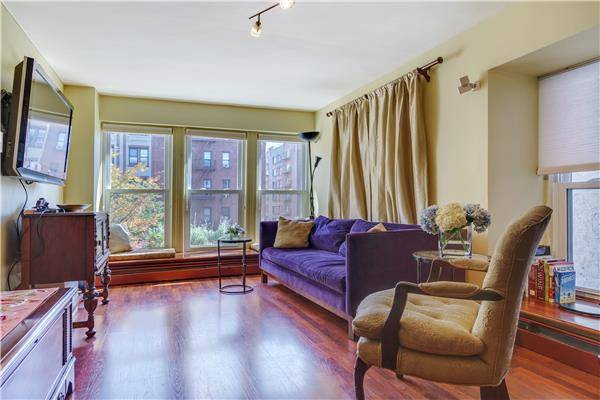 Between an amazing park Inwood Hill Park, and the convenient A train Subway station and nestled against a charming hillside are 5 pre war attached Brick Townhouses.