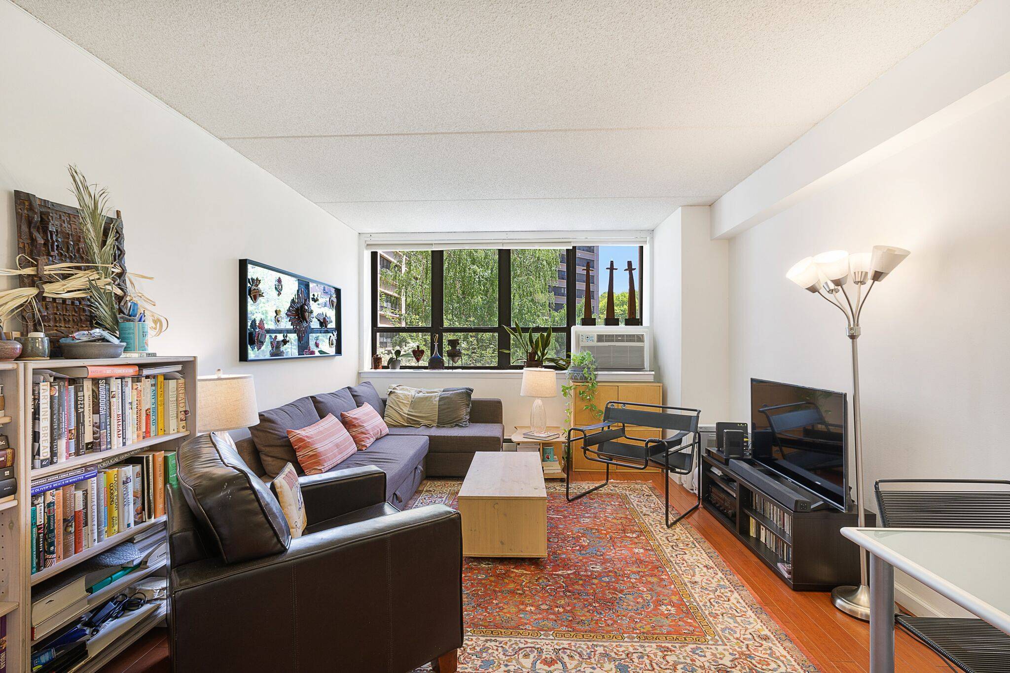 *** RENOVATED 1 BED CONDO with CENTRAL PARK VIEWS *** LOW CC+RET***