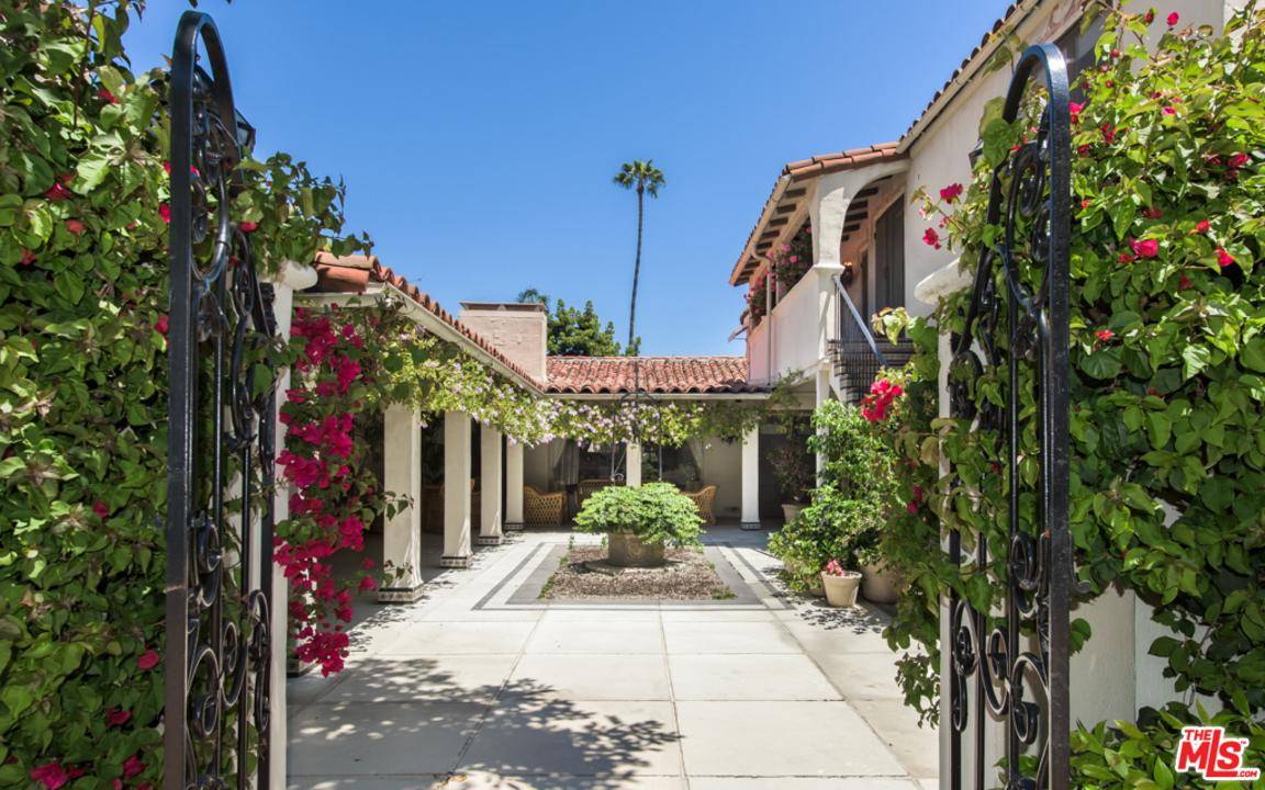 1st time on the market in 35+ yrs - 4 BR Single Family Beverly Hills Flats Los Angeles