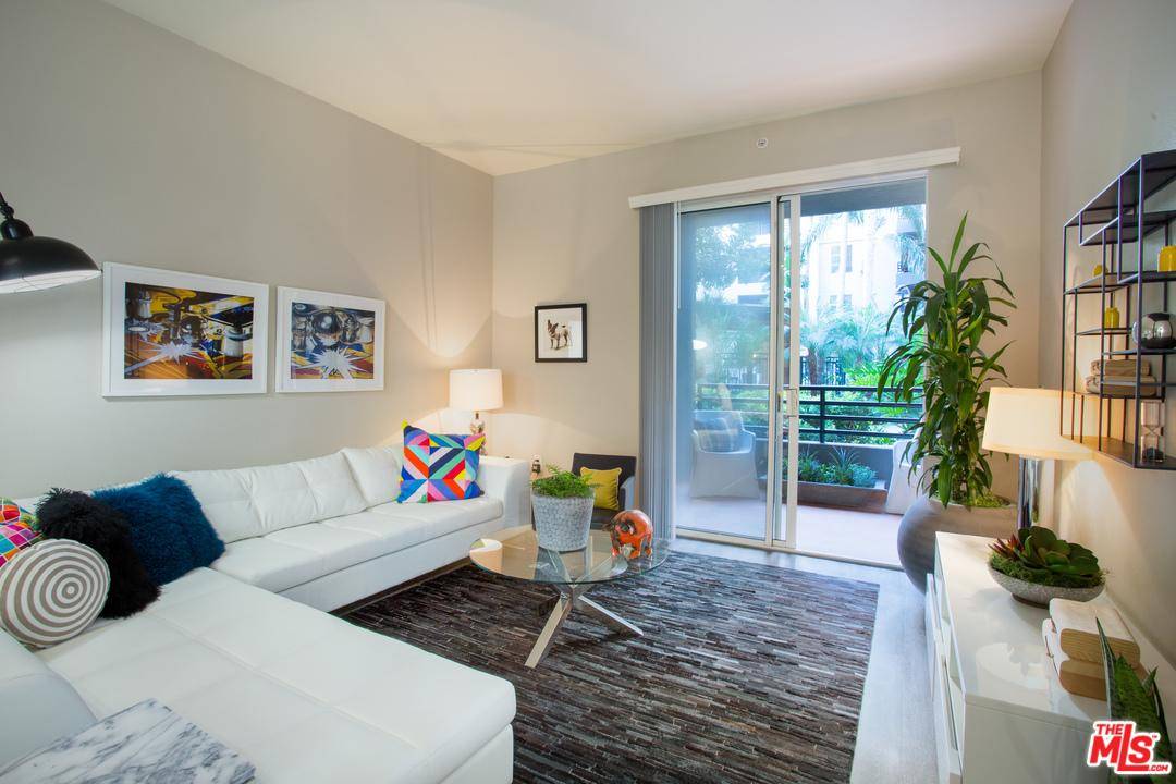 Enjoy a resort lifestyle at this fabulous - 1 BR Condo Santa Monica Los Angeles