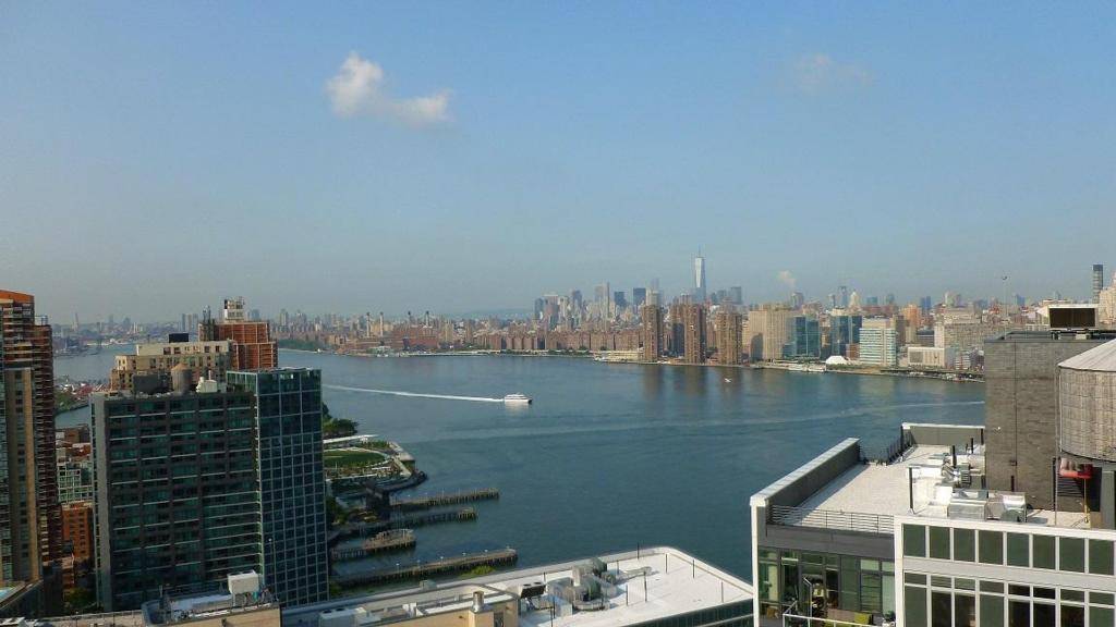 1 Bedroom Apartment in Long Island city with East River Views