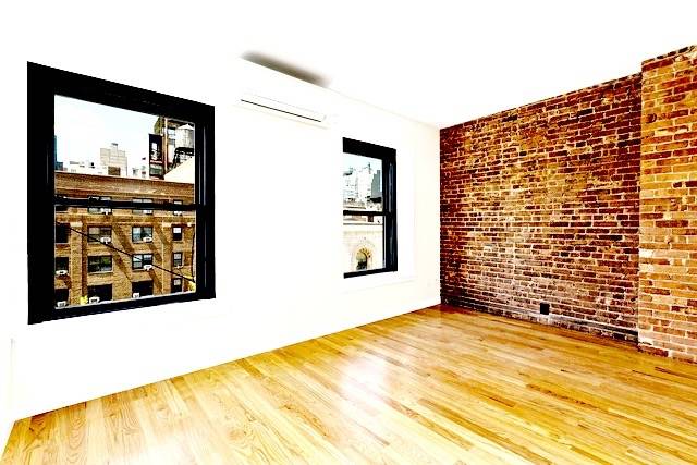 Full Floor 3 BR PH in Prime East Village ~ 2 Skylights ~ W/D ~ Condo Quality ~ 1200 Sq. Ft!