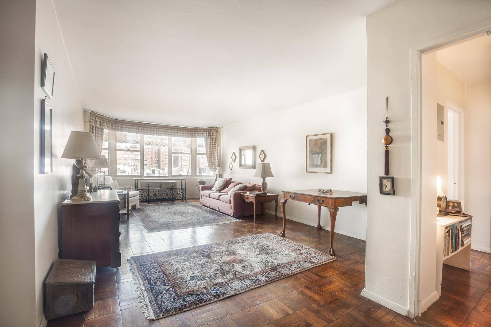 Welcome to the Morad Executives Perfectly situated in one of Manhattan's most serene and scenic neighborhoods, you now have the opportunity to enjoy this classic luxury co op building with ...