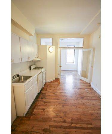 East Village Gorgeous Block Walk Up Good Sized One Bedroom Apartment In Amazing Location Close Proximity To Trains