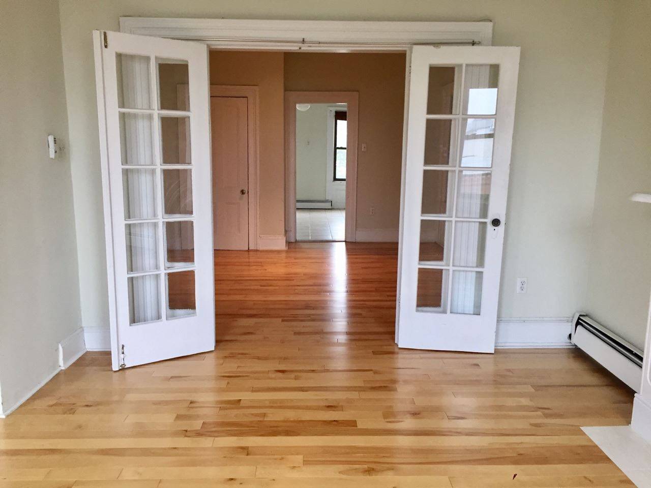 Huge 1-bedroom with lots of natural light - 1 BR New Jersey