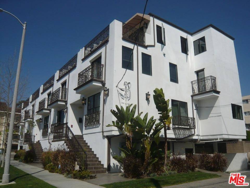 Luxury townhouse style apartment - 3 BR Townhouse Beverlywood Los Angeles