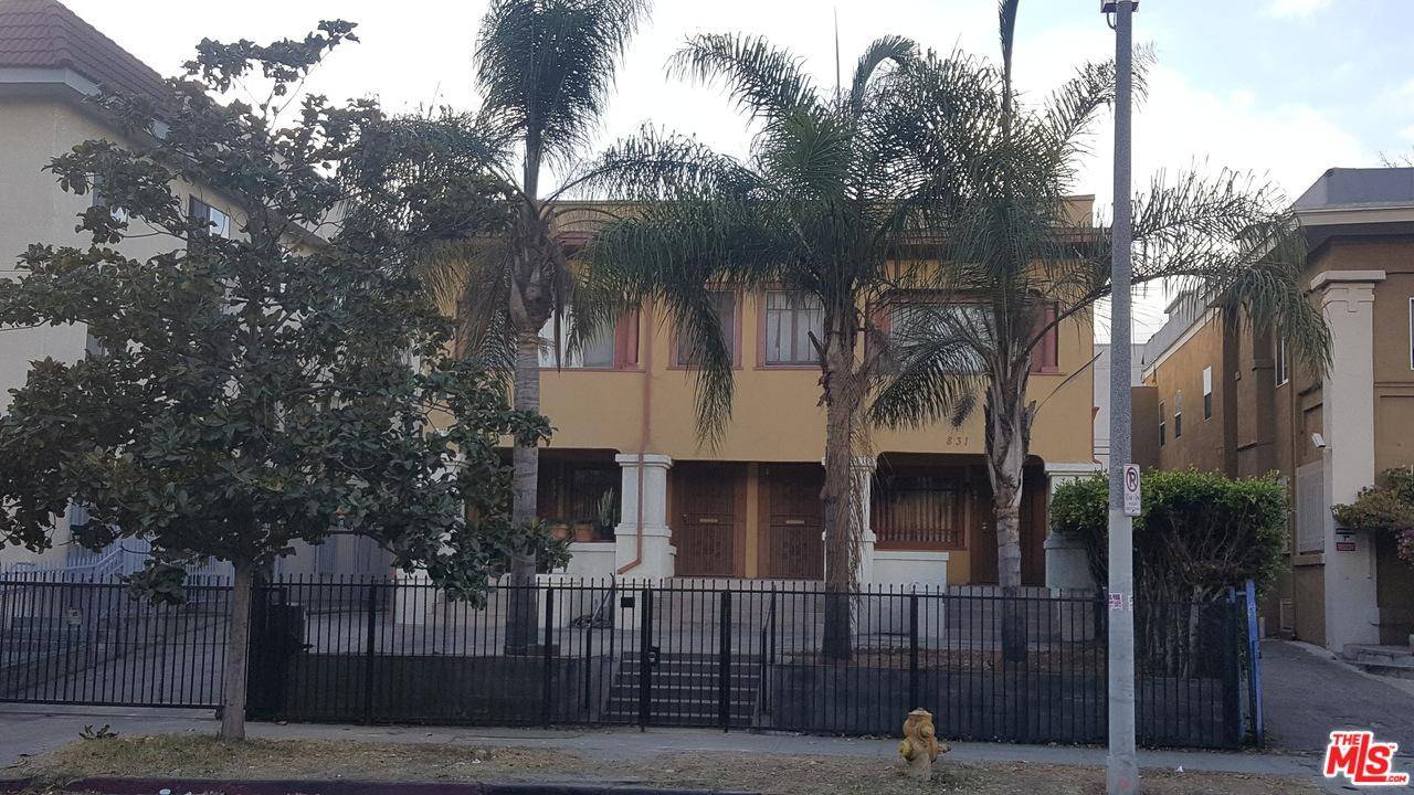 This is very special 4 units of R4-2 Zoning located in the center of Mid Wilshire and Heart of Koreatown
